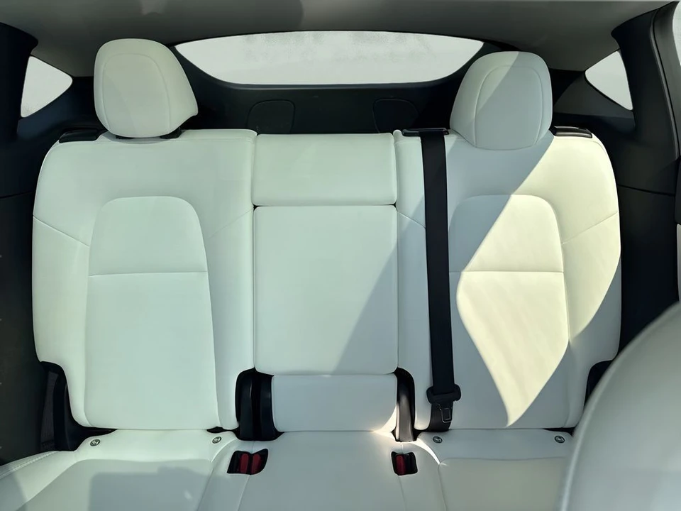 2021 Tesla Model Y - Image 12 of 21