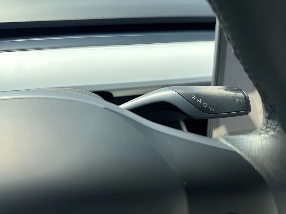 2021 Tesla Model Y - Image 18 of 21