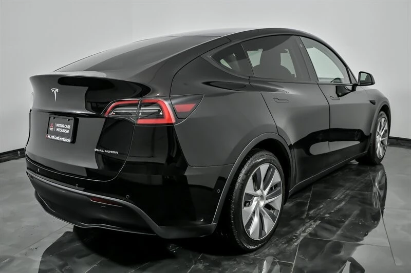 2021 Tesla Model Y - Image 10 of 21
