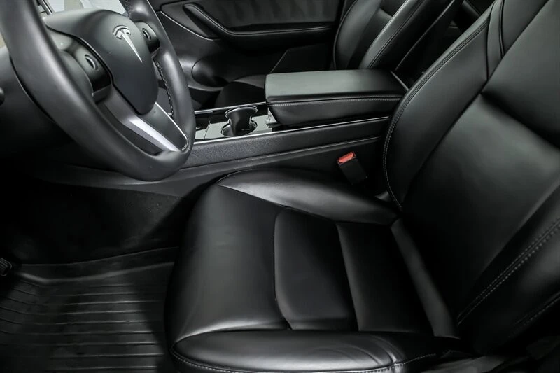 2021 Tesla Model Y - Image 17 of 21