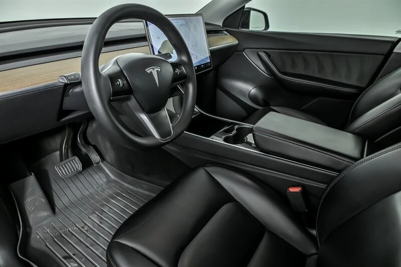 2021 Tesla Model Y - Image 16 of 21