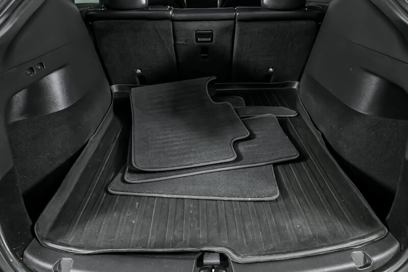 2021 Tesla Model Y - Image 13 of 21