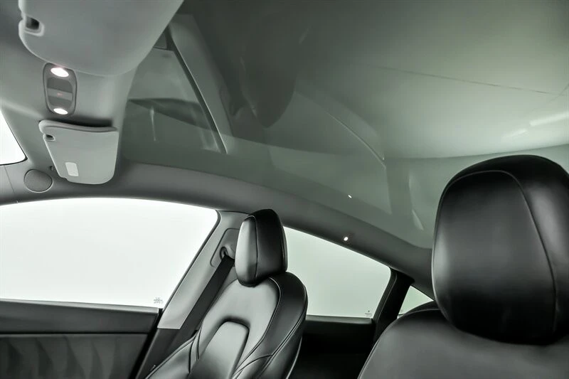 2021 Tesla Model Y - Image 19 of 21