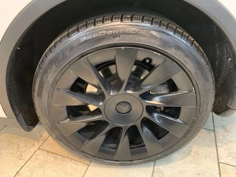 2021 Tesla Model Y - Image 11 of 12