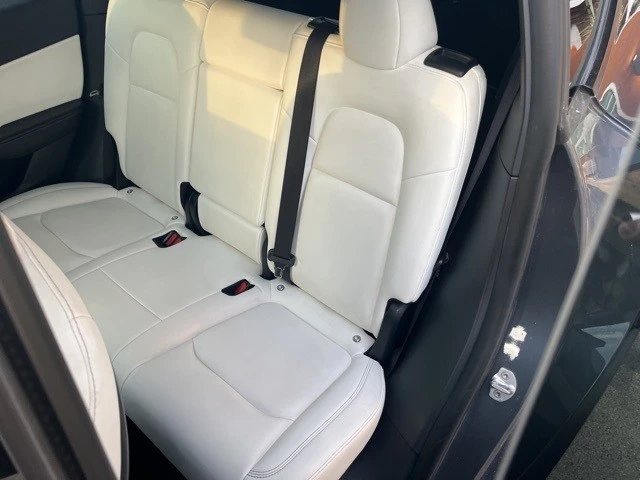 2021 Tesla Model Y - Image 15 of 21
