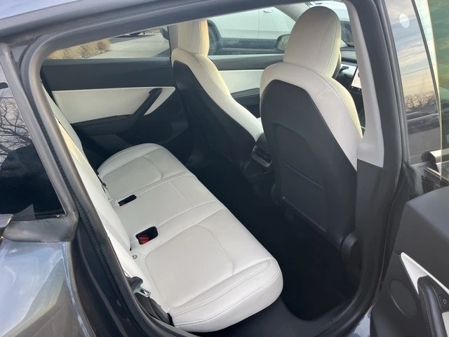 2021 Tesla Model Y - Image 18 of 21