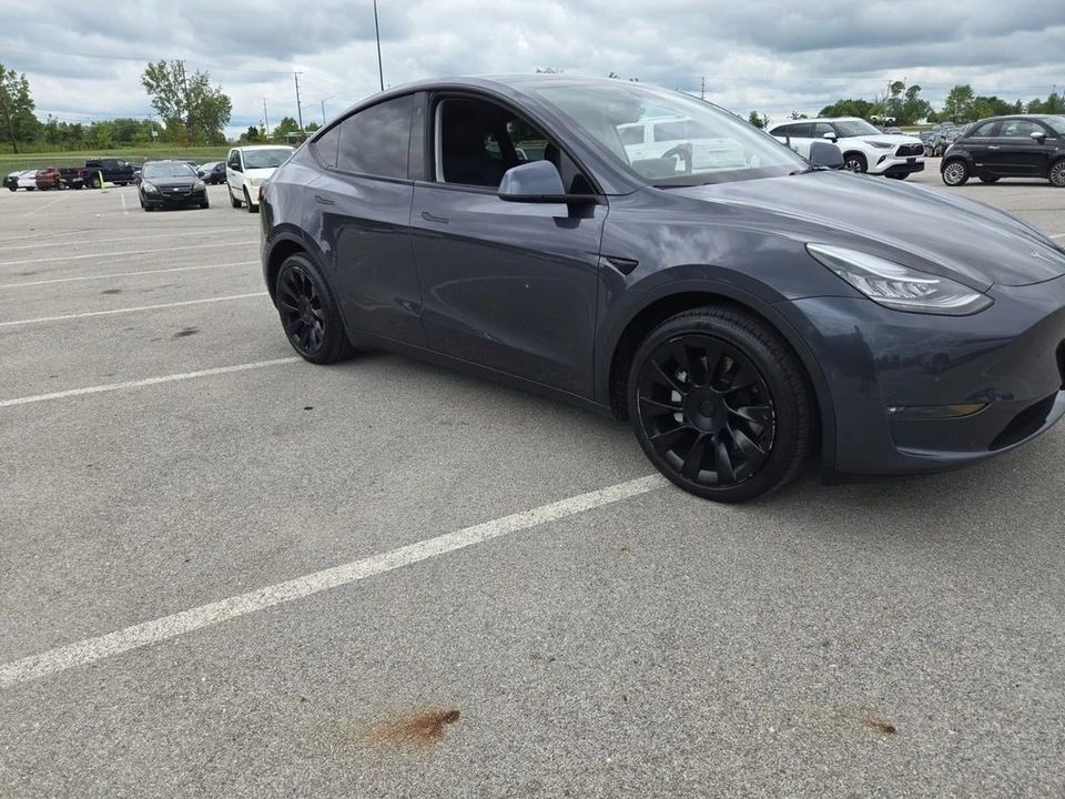 2021 Tesla Model Y - Image 4 of 6