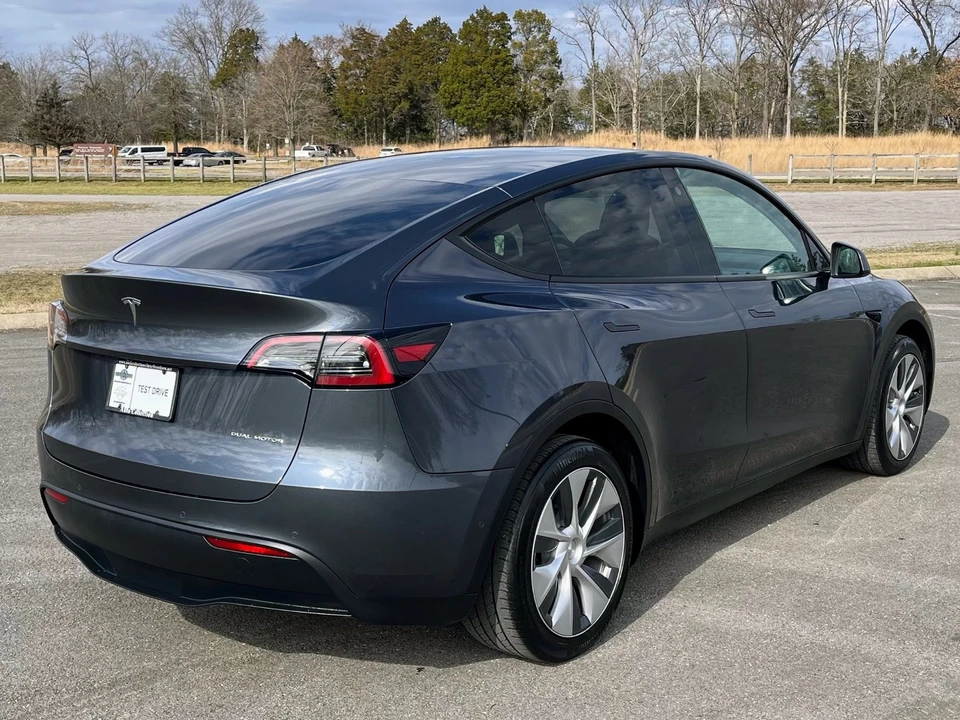 2021 Tesla Model Y - Image 3 of 12