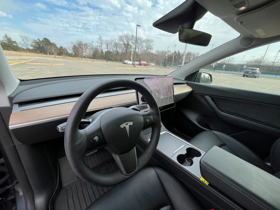 2021 Tesla Model Y - Image 10 of 12