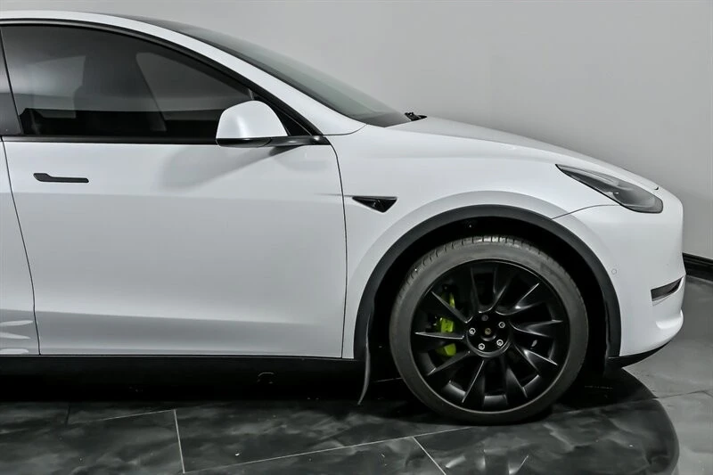 2021 Tesla Model Y - Image 12 of 21