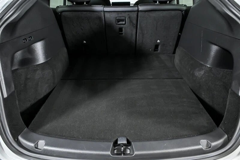 2021 Tesla Model Y - Image 13 of 21