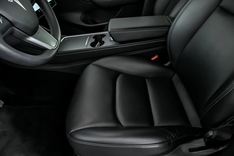 2021 Tesla Model Y - Image 17 of 21