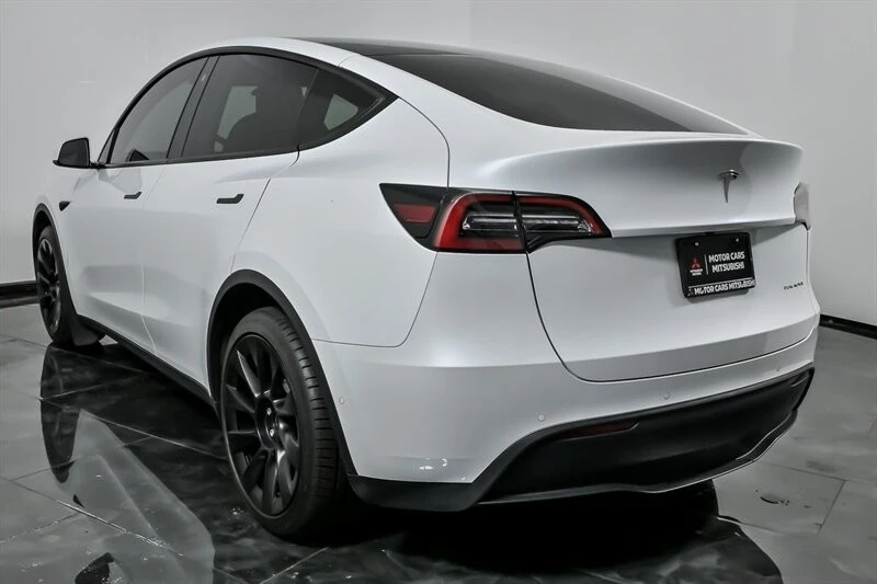 2021 Tesla Model Y - Image 8 of 21