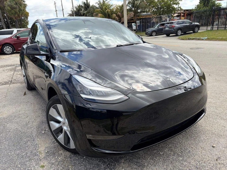 2021 Tesla Model Y - Image 2 of 7
