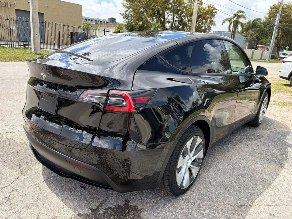 2021 Tesla Model Y - Image 4 of 7