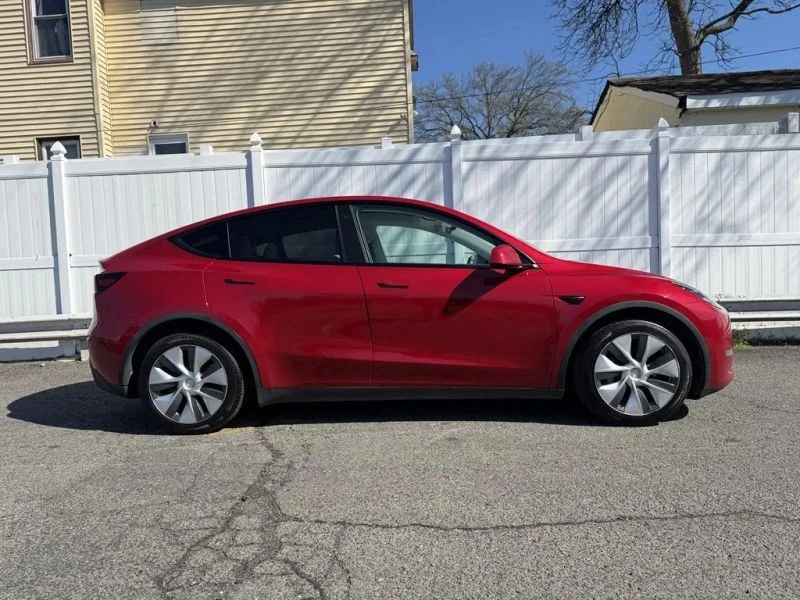 2021 Tesla Model Y - Image 8 of 12