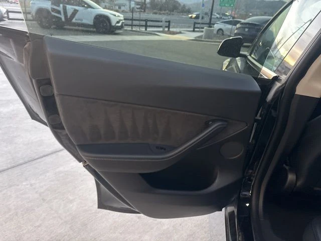 2021 Tesla Model Y - Image 15 of 21
