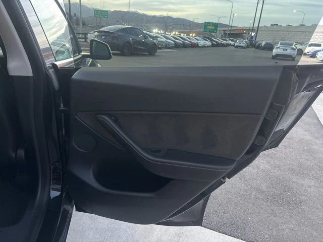 2021 Tesla Model Y - Image 19 of 21