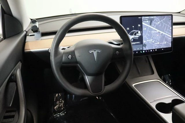 2021 Tesla Model Y - Image 17 of 21