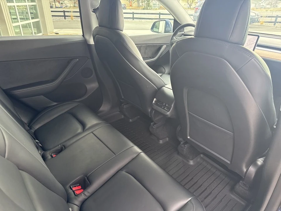 2021 Tesla Model Y - Image 19 of 21