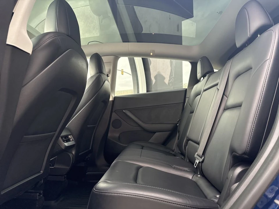 2021 Tesla Model Y - Image 16 of 21