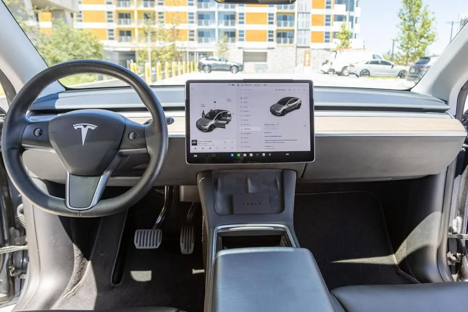 2021 Tesla Model Y - Image 3 of 3