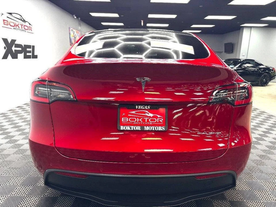 2021 Tesla Model Y - Image 12 of 21