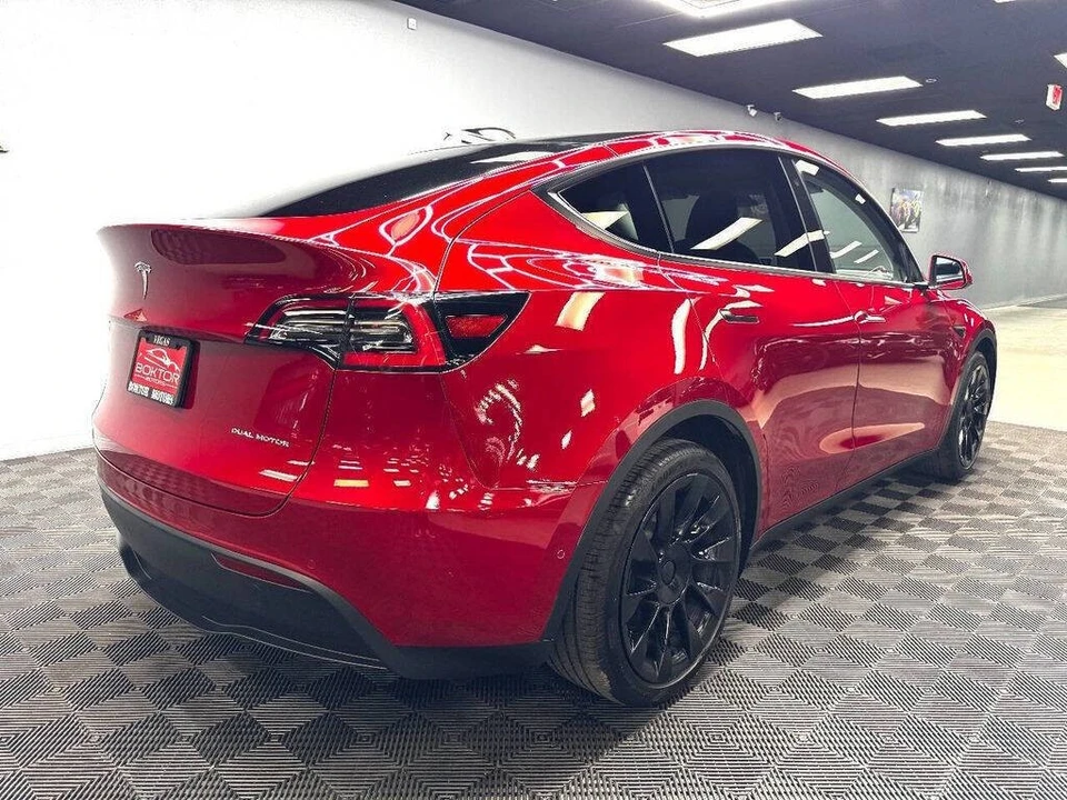 2021 Tesla Model Y - Image 14 of 21