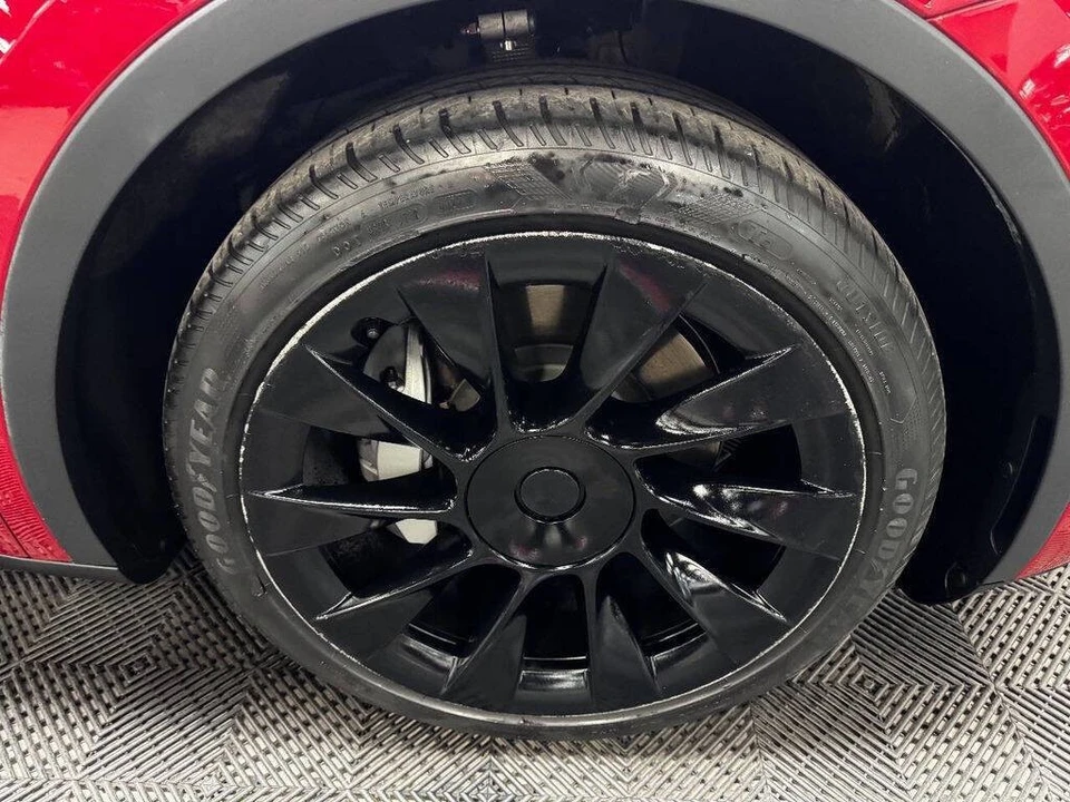 2021 Tesla Model Y - Image 18 of 21