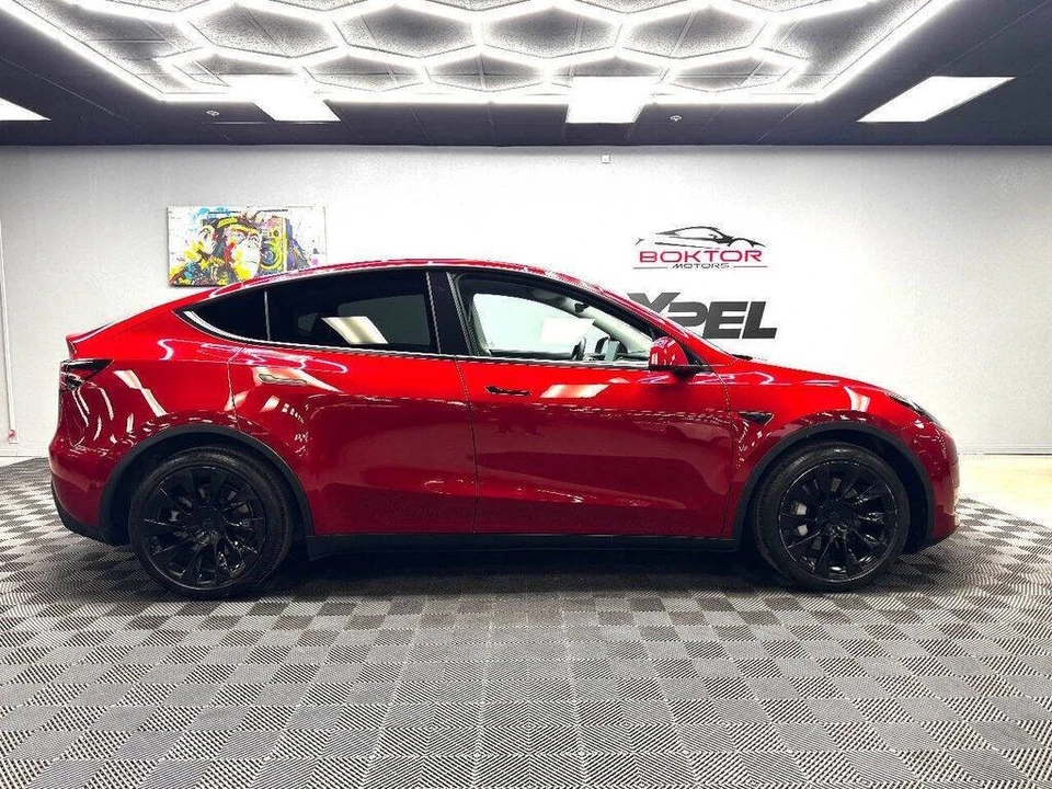 2021 Tesla Model Y - Image 16 of 21