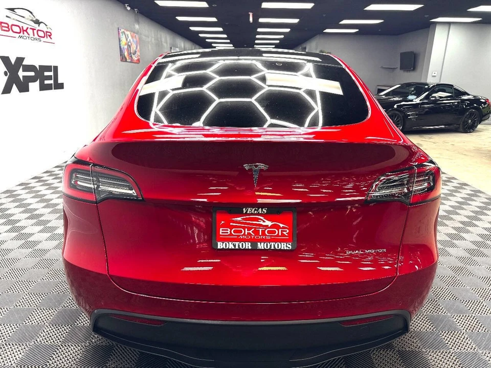 2021 Tesla Model Y - Image 11 of 12