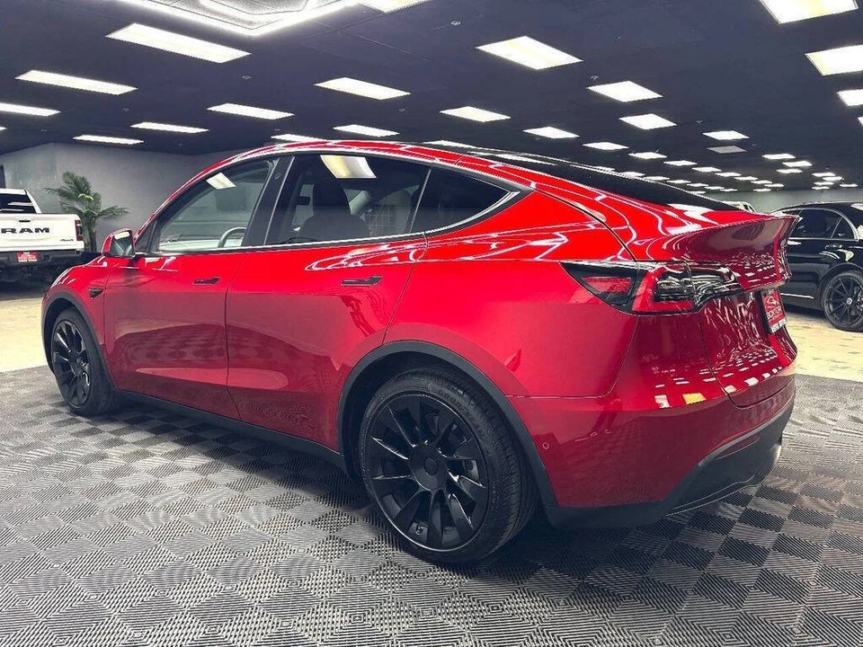 2021 Tesla Model Y - Image 9 of 21