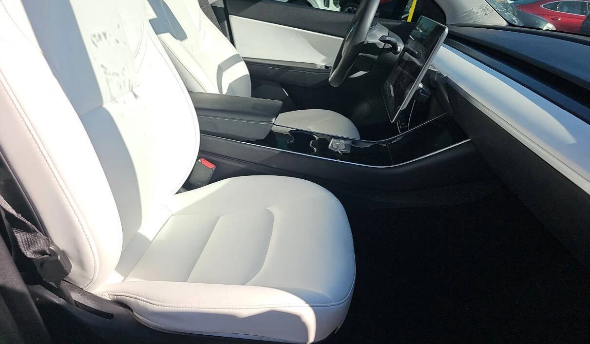 2021 Tesla Model Y - Image 10 of 11