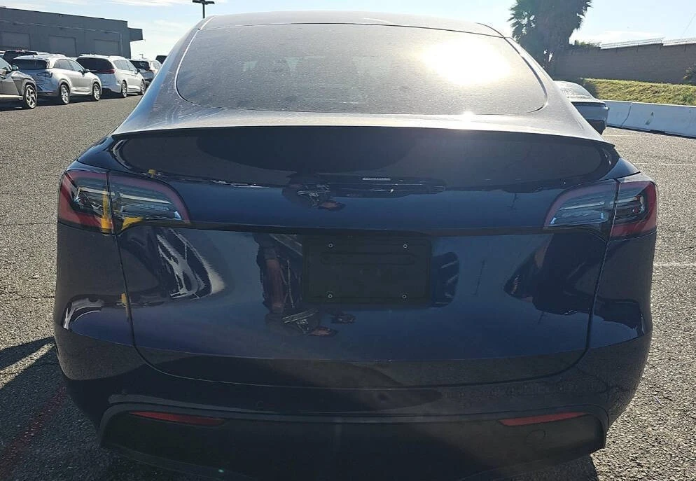 2021 Tesla Model Y - Image 6 of 11