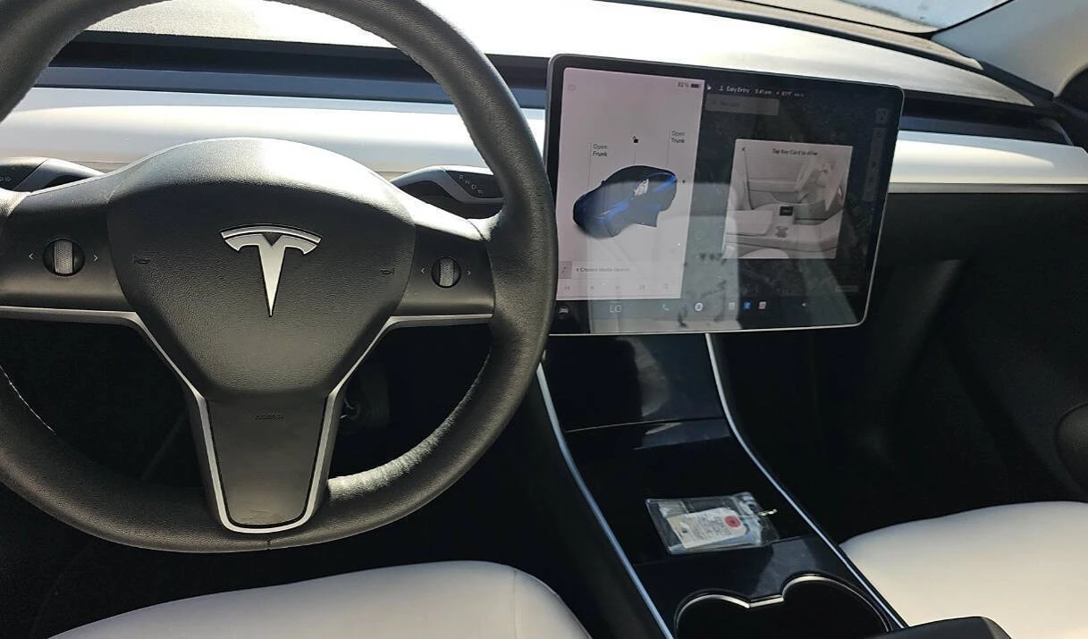 2021 Tesla Model Y - Image 8 of 11