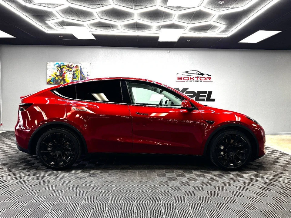 2021 Tesla Model Y - Image 14 of 21