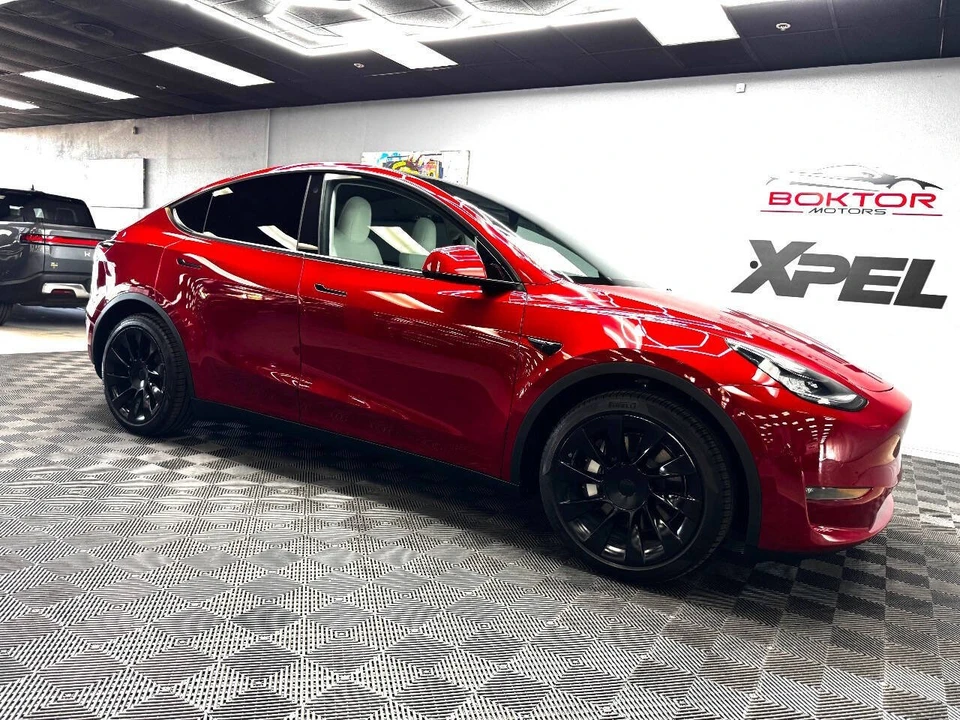 2021 Tesla Model Y - Image 2 of 12