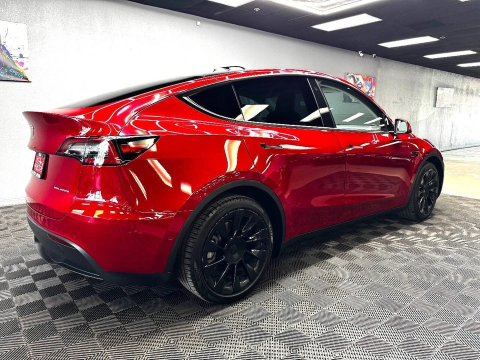 2021 Tesla Model Y - Image 13 of 21