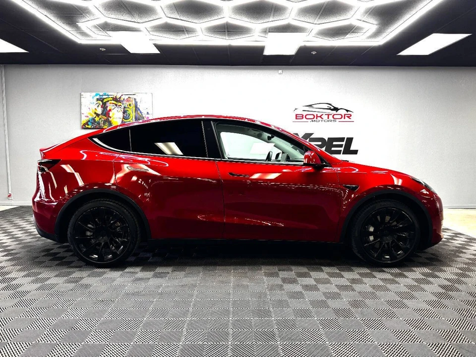 2021 Tesla Model Y - Image 15 of 21