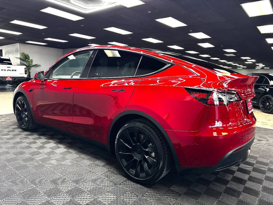 2021 Tesla Model Y - Image 8 of 21