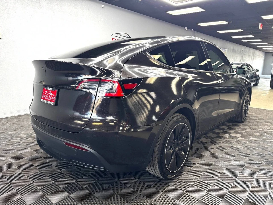 2021 Tesla Model Y - Image 12 of 12