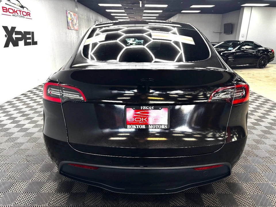 2021 Tesla Model Y - Image 11 of 12