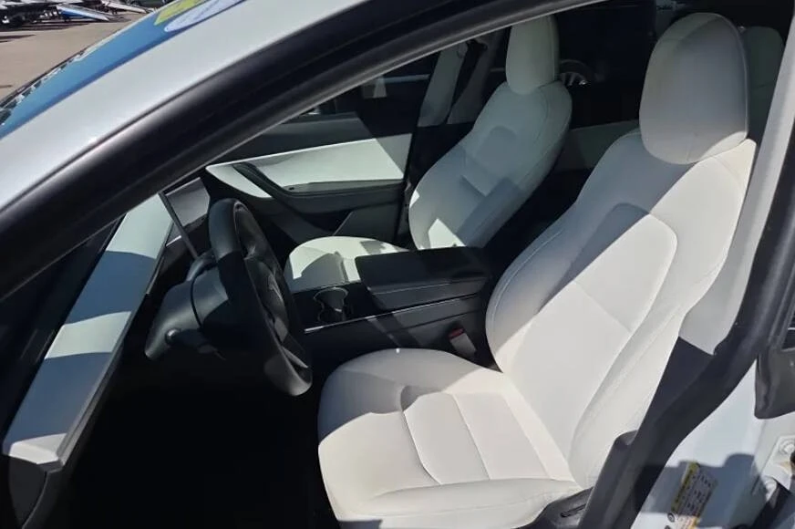 2021 Tesla Model Y - Image 8 of 10