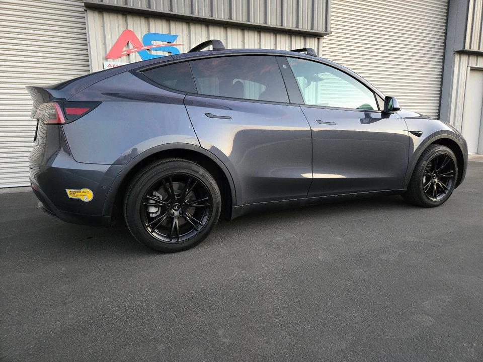 2021 Tesla Model Y - Image 9 of 21