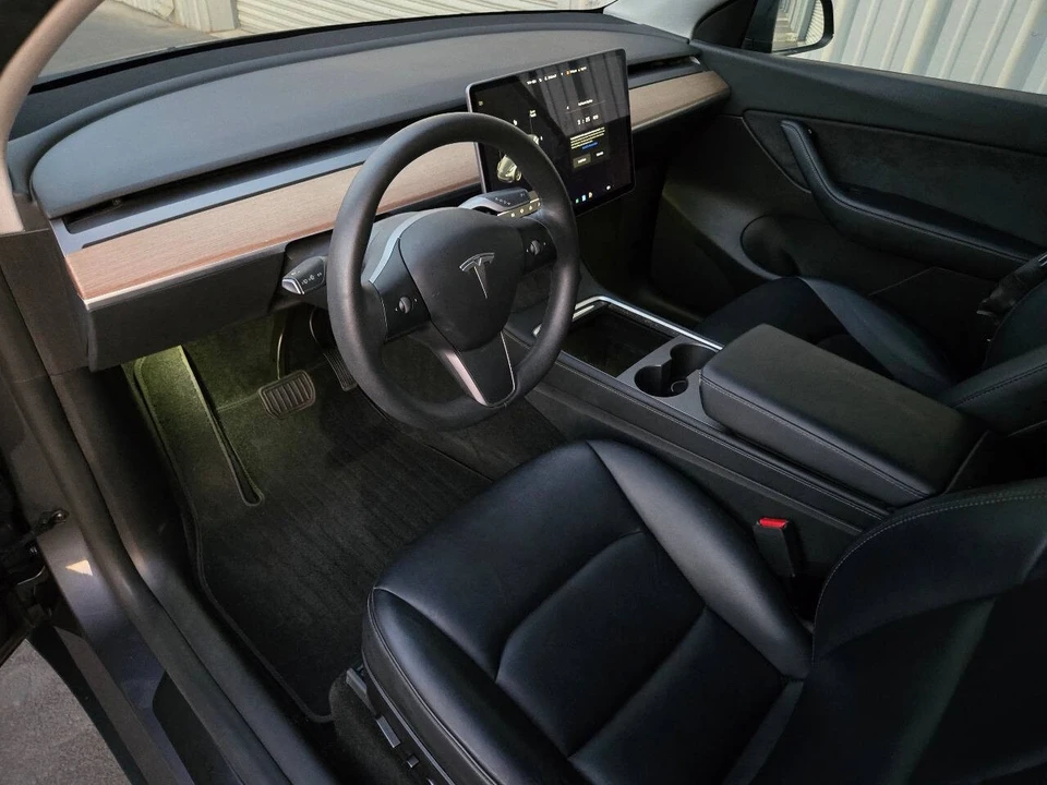 2021 Tesla Model Y - Image 20 of 21