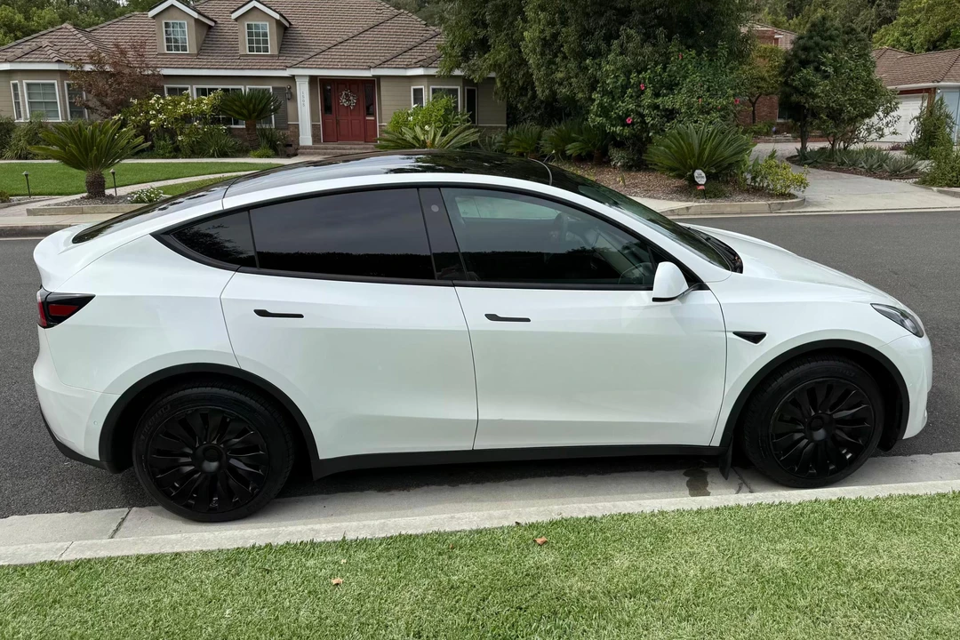 2021 Tesla Model Y - Image 3 of 31