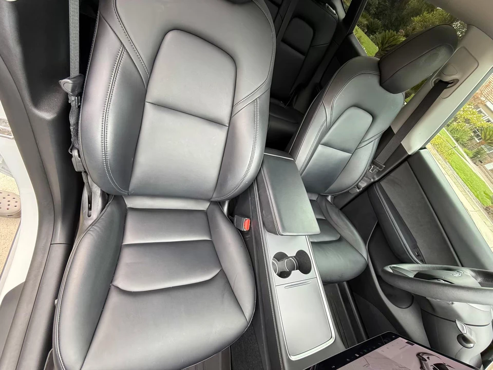 2021 Tesla Model Y - Image 30 of 31