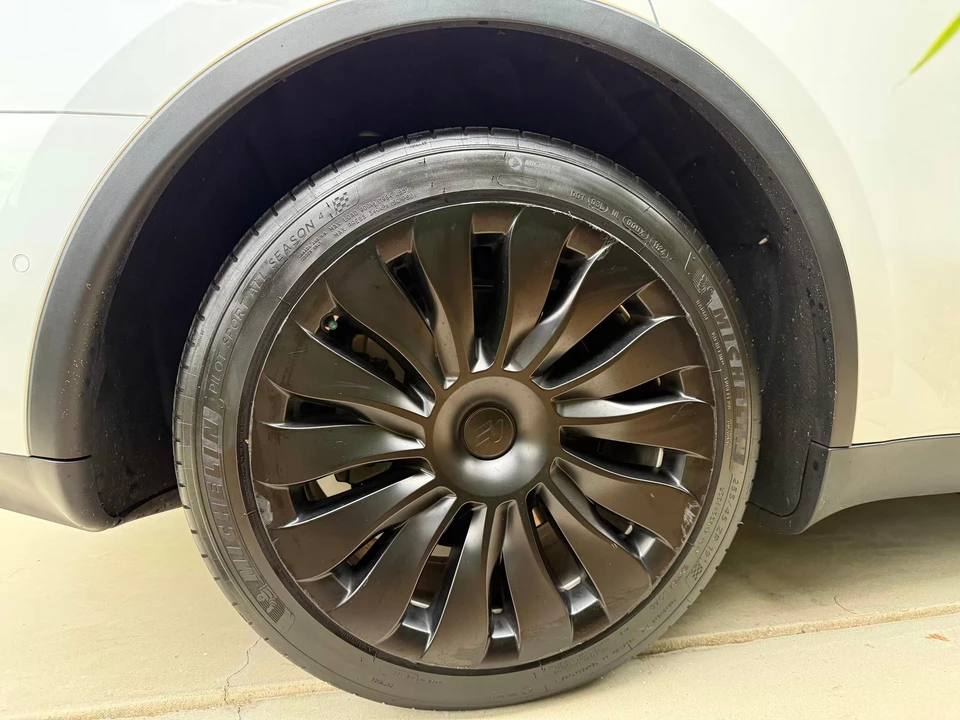 2021 Tesla Model Y - Image 22 of 31