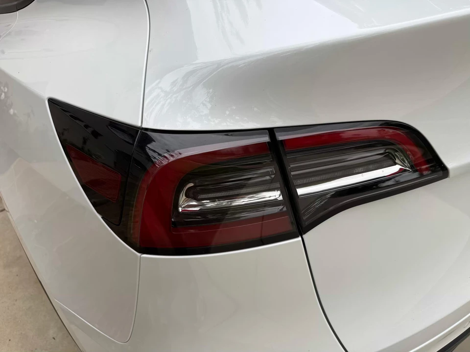 2021 Tesla Model Y - Image 12 of 31