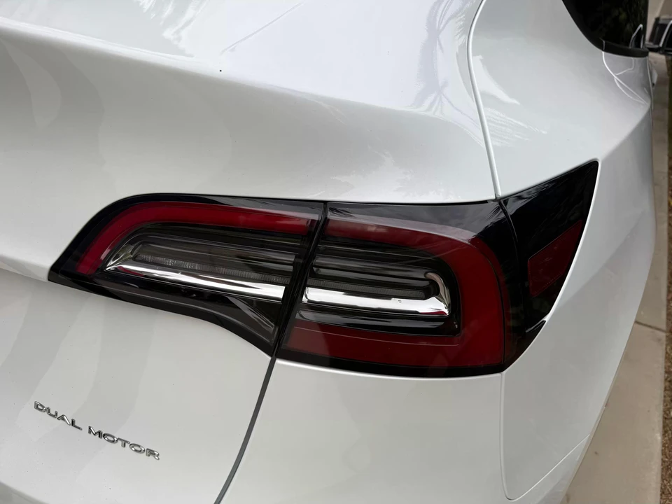 2021 Tesla Model Y - Image 14 of 31